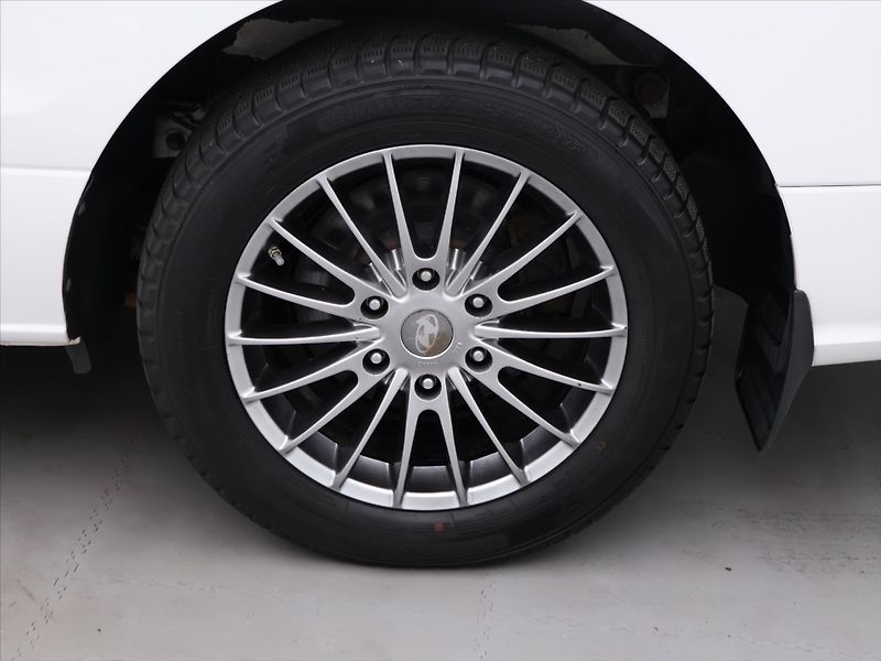 Hyundai H 1 Starex 2,5 CRDi 125kW Automat - fotka 25 z 32