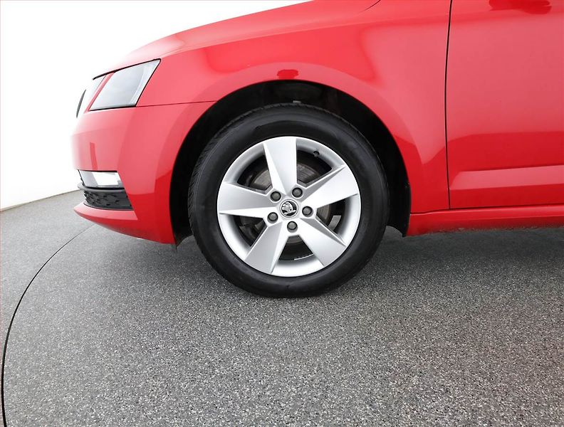 Škoda Octavia (2020) Ambition Plus 1.6 TDI, ČR - fotka 16 z 16