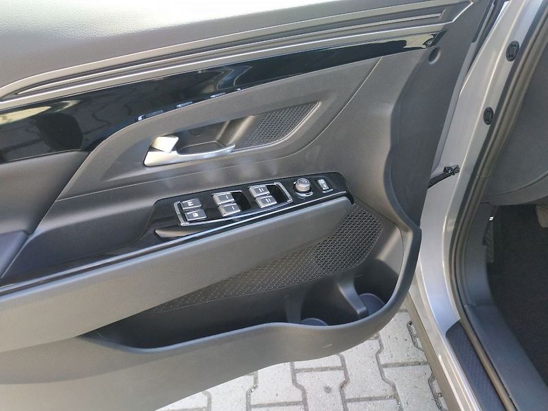 KGM Korando 1.5T, SMART,2WD, MT, SKLADEM - fotka 11 z 34