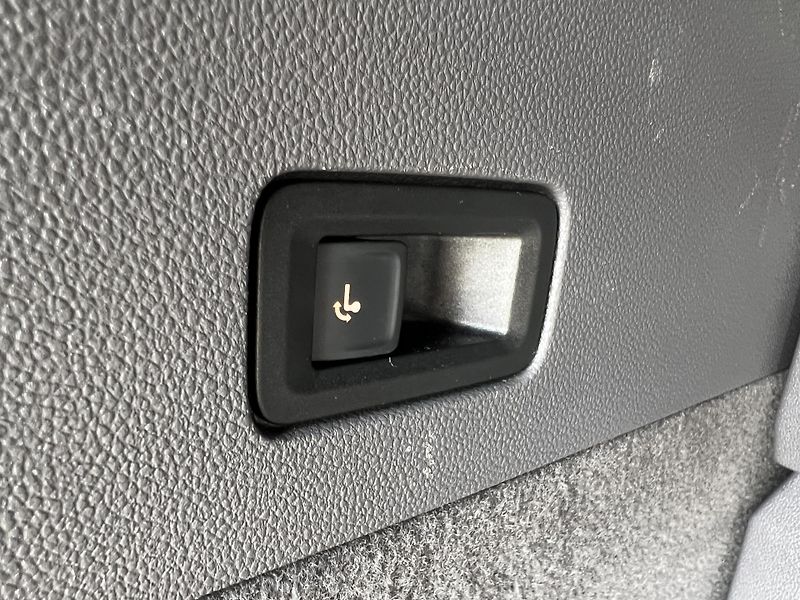 Volkswagen Multivan (2024) 2,0TDi 110kW BULLI DSG - fotka 34 z 44