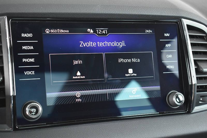 Škoda Karoq (2022) 1.5TSI 110kW Tour,DSG,Webasto - fotka 24 z 29