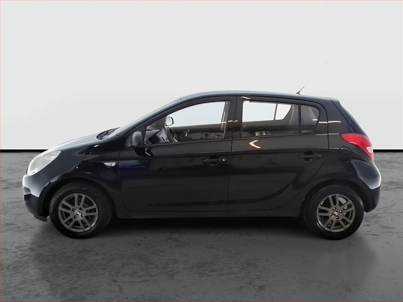 Hyundai i20 (2012) 1.2 - fotka 3 z 14