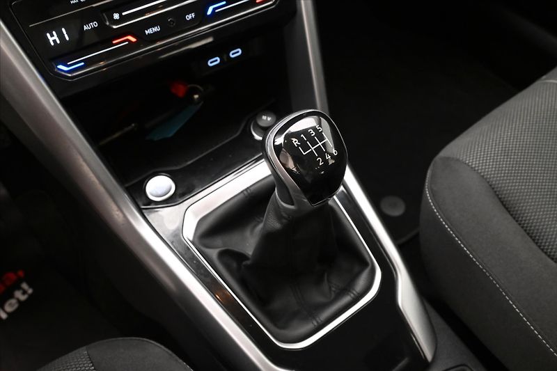 Volkswagen T-Roc 2,0 TDI 85kW Life Záruka až 5 - fotka 22 z 30