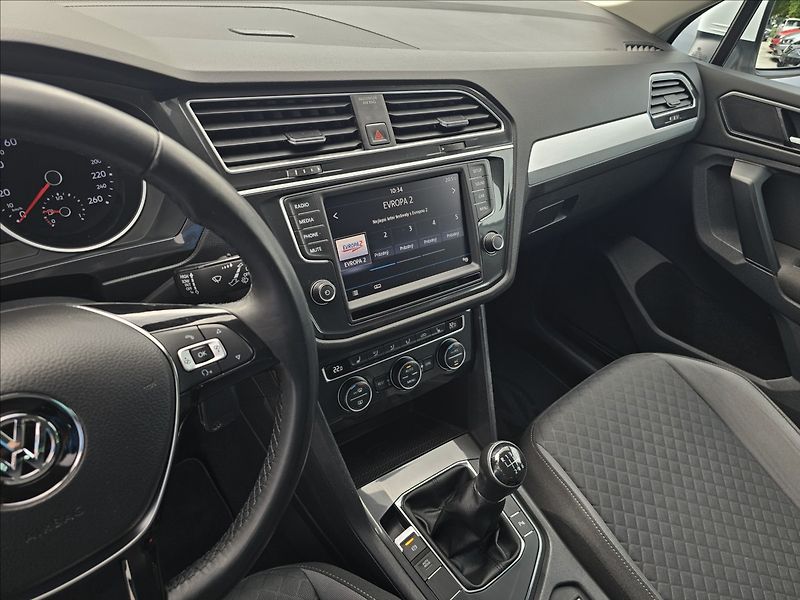 Volkswagen Tiguan 1,4 TSi 110KW COMFORTLINE - fotka 13 z 49