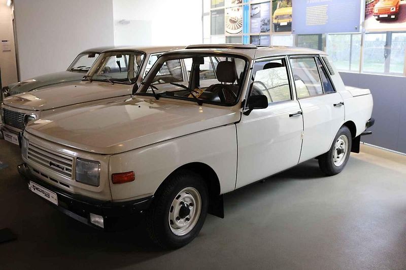 Wartburg 353 z prvního roku výroby.