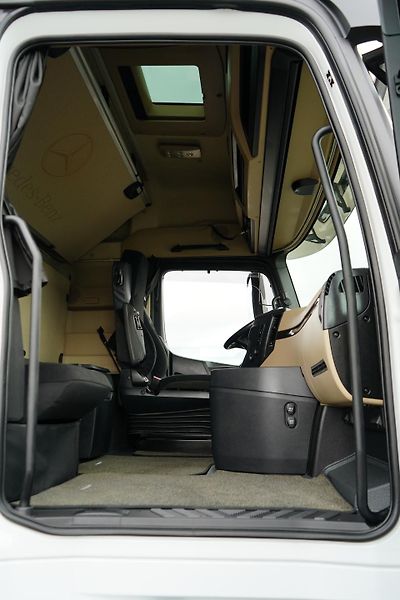 Mercedes-Benz Actros (2023) L / 1848 / E 6 / MP 5 / ACC /  - fotka 8 z 52