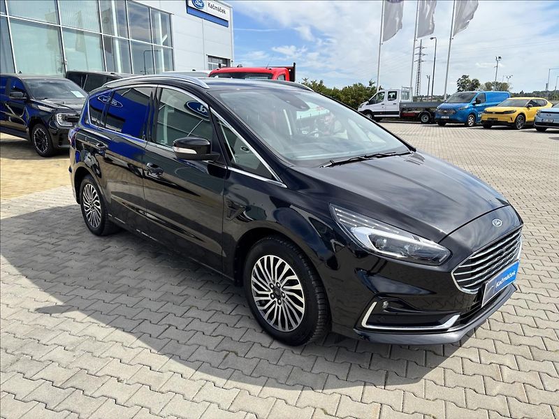 Ford S-MAX 2,5 HEV 140kW Titanium - fotka 7 z 47