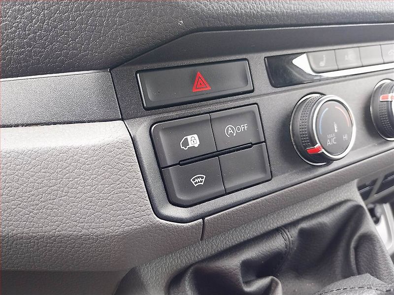 Volkswagen Crafter (2023) 2.0 TDI, L3H3, ČR, 1Maj - fotka 20 z 21