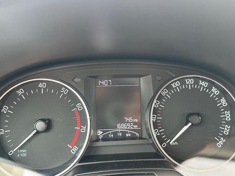 Škoda Fabia (2017) 1.2TSi GARANCE KM - fotka 7 z 14