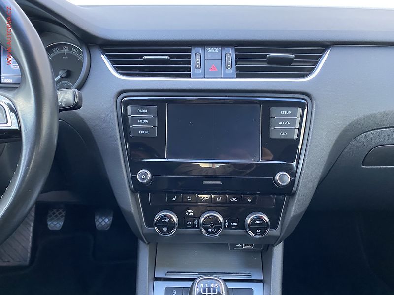 Škoda Octavia (2019) 1.6 TDi, ČR, Ambition - fotka 12 z 18