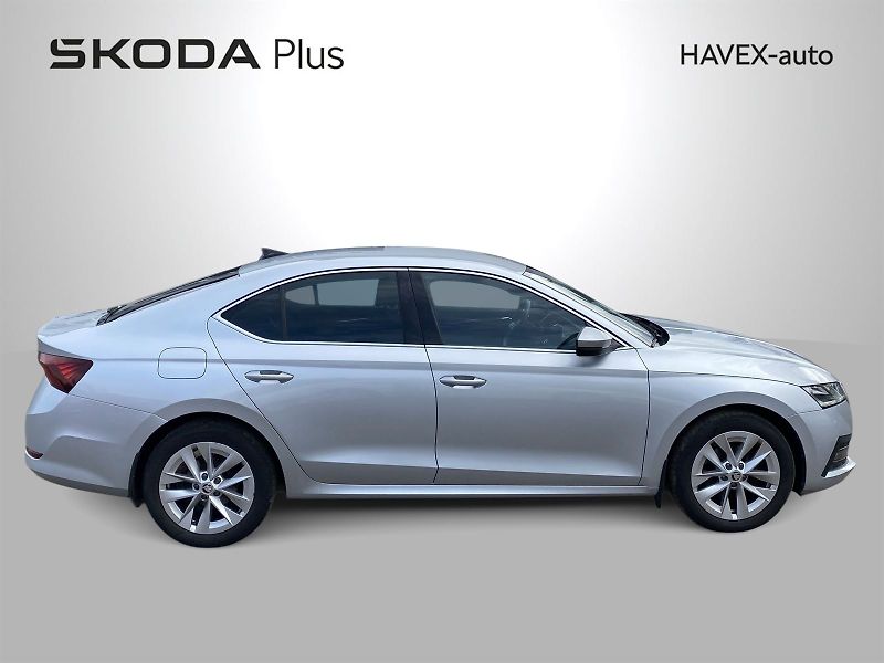 Škoda Octavia (2022) 1.5 TSI Style+ - fotka 3 z 36