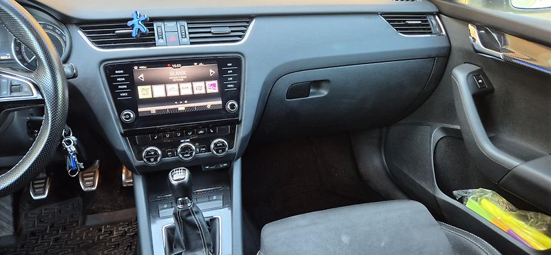 Škoda Octavia (2018) 3 RS - fotka 17 z 18