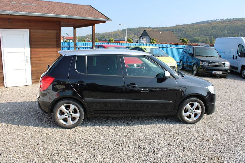 Škoda Fabia (2009) 1.4 16V SPORTLINE 2x sada kol  - fotka 8 z 19