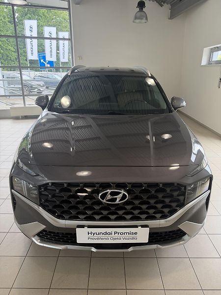 Hyundai Santa Fe (2021) 2.2CRDi 148kW Style 4x4 - fotka 2 z 20