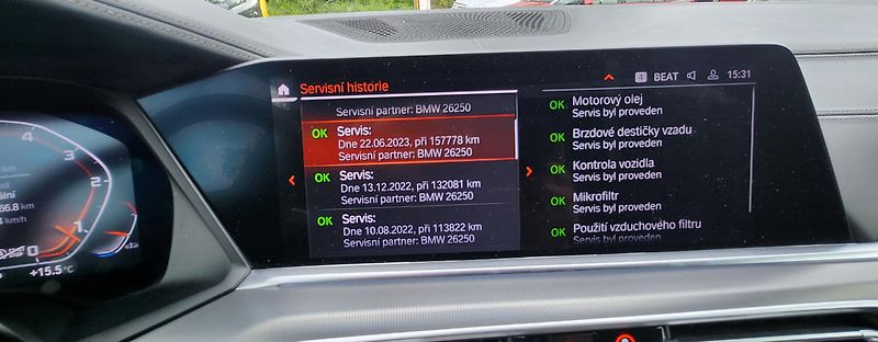 BMW X5 (2020) M50d SERVIS TAŽNÉ ČR IDIVIDUAL - fotka 43 z 48