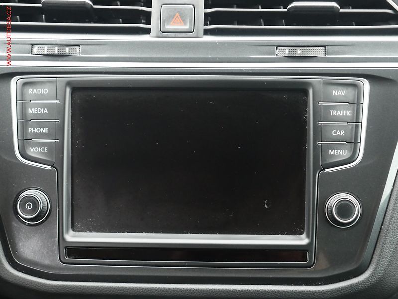 Volkswagen Tiguan (2017) 2.0 TDi, ČR, Comfortline - fotka 11 z 19