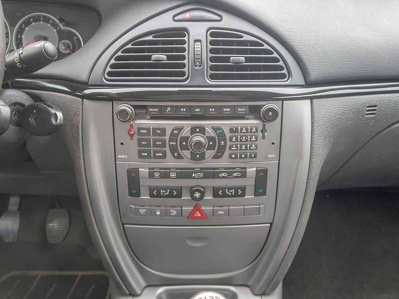 Citroën C5 (2008) 2.2HDI 125KW – STK 6/2028 - fotka 21 z 42