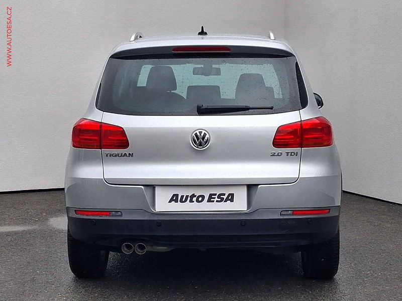 Volkswagen Tiguan (2016) 2.0 TDi, Sport&Style, navi - fotka 5 z 16