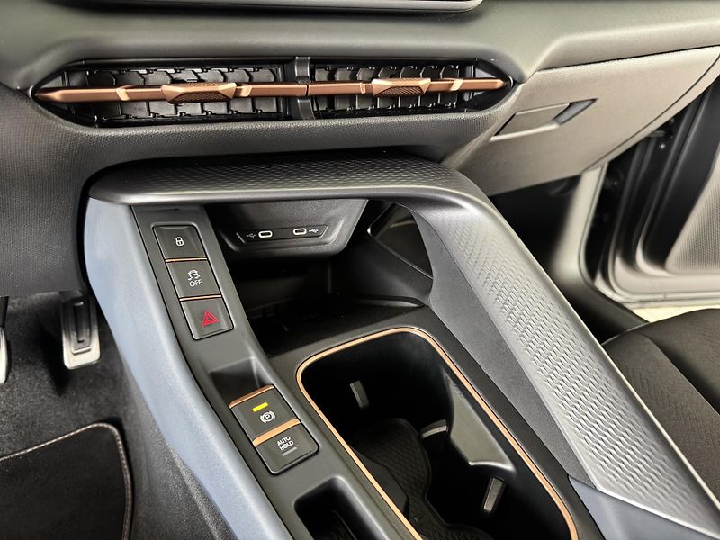 Cupra Terramar 2,0TSI VZ 265*4x4*DPH*Tažné - fotka 26 z 40