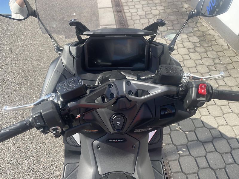 Yamaha (2026) TMAX EU5+ 25th Anniversary - fotka 10 z 12