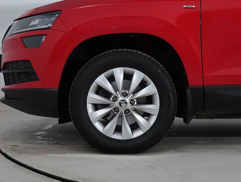 Škoda Karoq (2020) 1.5 TSI - fotka 14 z 18