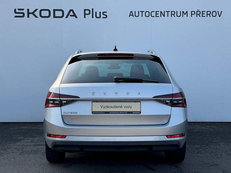 Škoda Superb (2023) 2.0 TDI 110kW Style Matrix Man - fotka 31 z 34