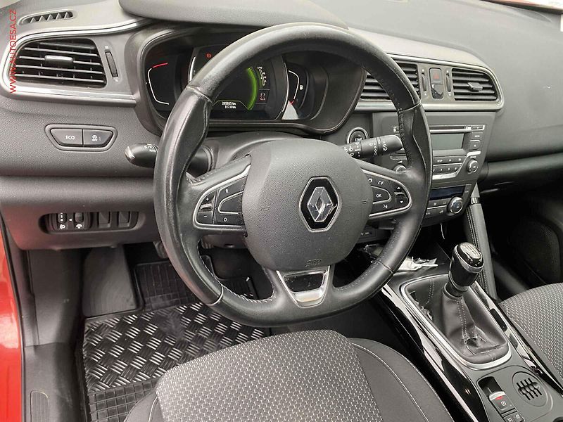 Renault Kadjar (2016) 1.2 TCe, ČR, AC, temp - fotka 12 z 17