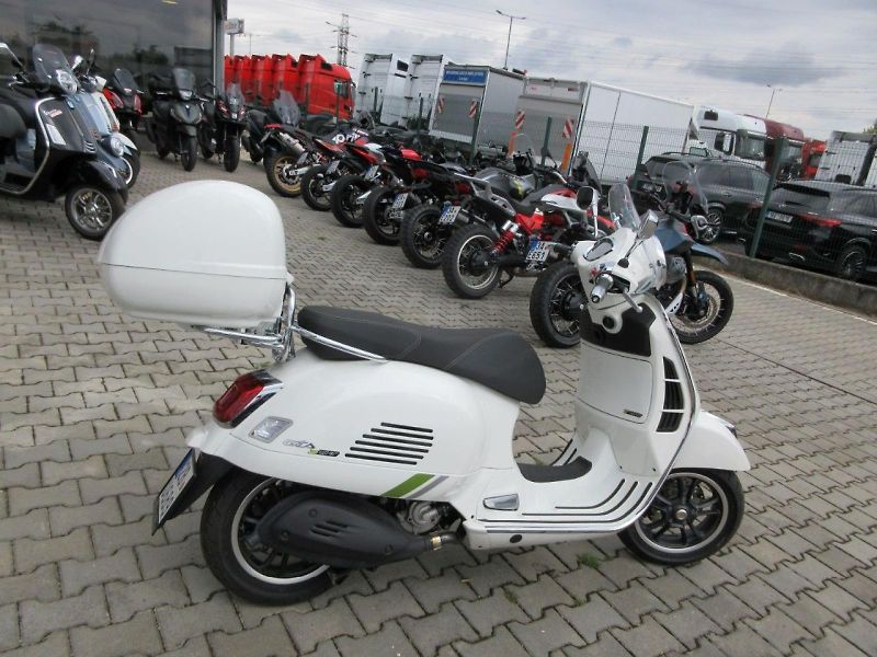 Vespa (2025) GTS 310 SuperTech e5+ - fotka 5 z 10