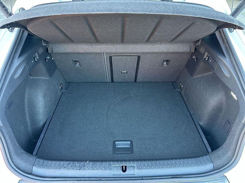 Cupra Formentor (2023) 1.5 TSI DSG - fotka 29 z 34