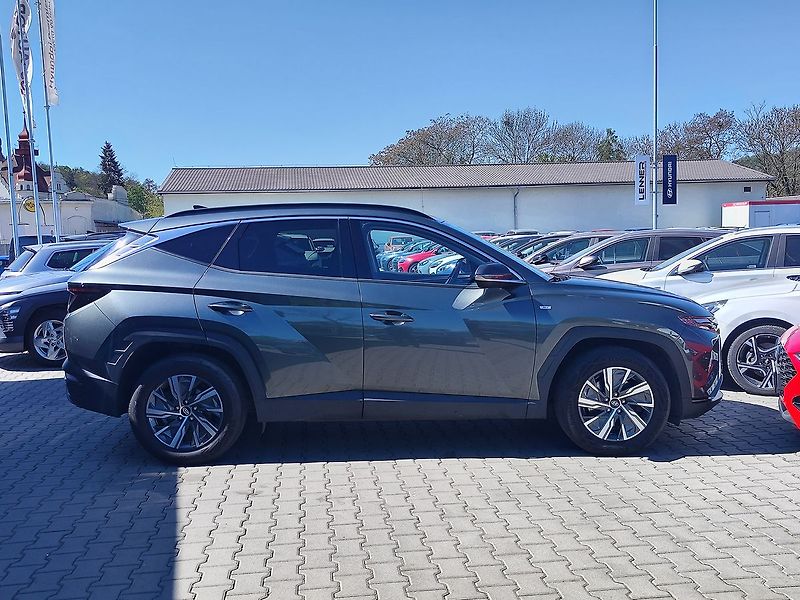 Hyundai Tucson 1.6 CRDI/100kW Smart Navi DCT - fotka 4 z 34