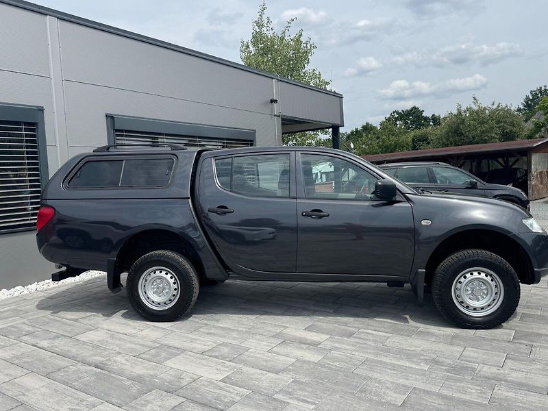 Mitsubishi L200 (2011) 2.5 DI-D 100KW 4WD HARDTOP - fotka 4 z 29