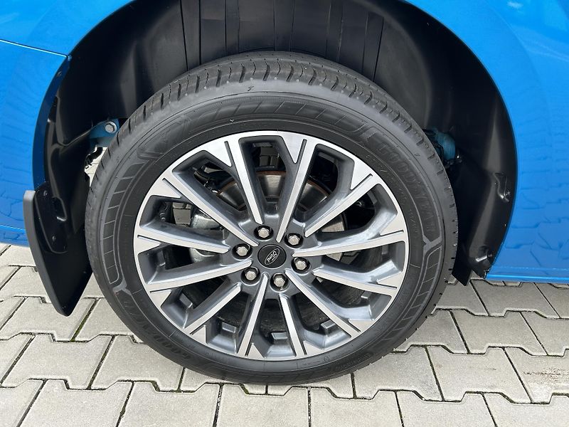 Ford Tourneo Custom Titanium X L2 SPACÍ VESTAVBA - fotka 6 z 42