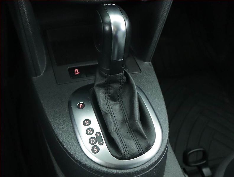 Volkswagen Caddy (2012) 2.0 TDI - fotka 12 z 22