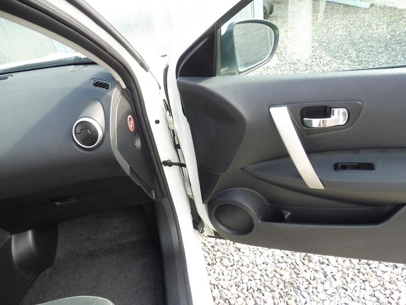 Nissan Qashqai 1.5DCi 110PS NAVI STK TOP STAV - fotka 153 z 189