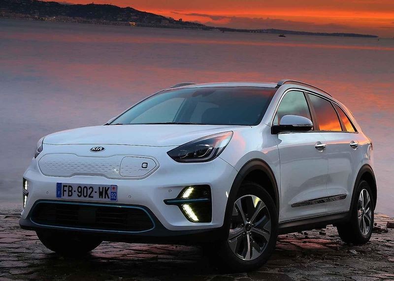 Zimní test elektromobilů Norské automobilové federace