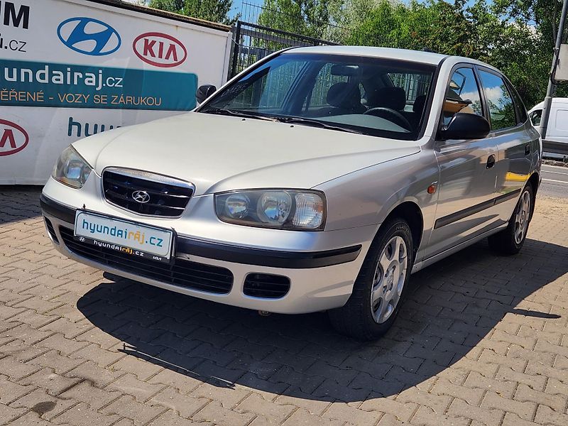 Hyundai Elantra (2001) 1.6-ZACHOVALÝ STAV-NÍZKÉ KM - fotka 8 z 13