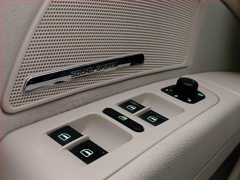 Škoda Superb (2015) Elegance 2.0 TDI, Tempomat - fotka 23 z 26