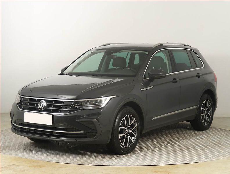 Volkswagen Tiguan (2022) Life 2.0 TDI - fotka 2 z 23