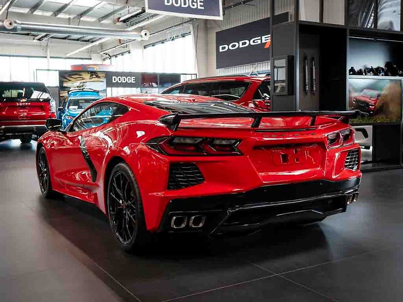 Chevrolet Corvette (2026) 6.2 Stingray 3LT Z51 Facelift - fotka 3 z 39