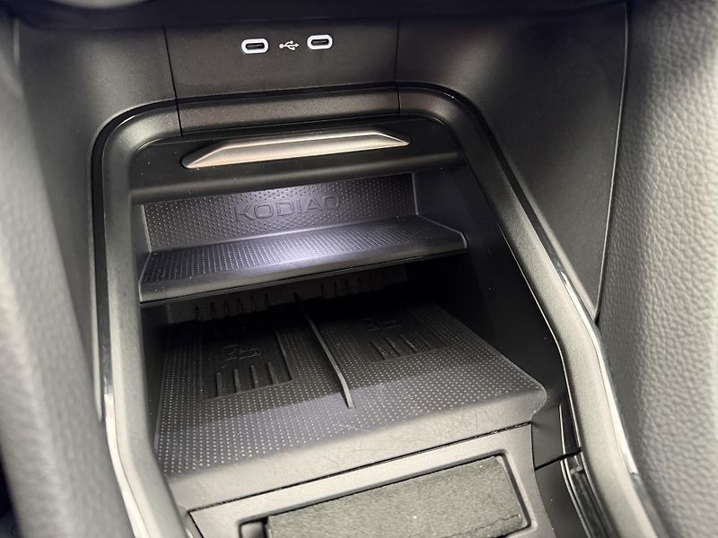 Škoda Kodiaq 2.0Tdi*4x4*7Mist*DPH*Exclusive - fotka 43 z 48