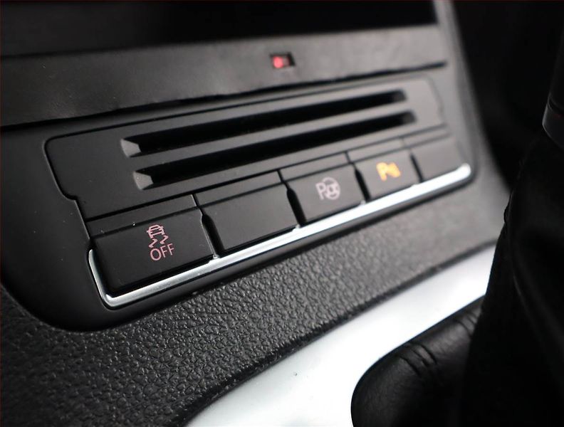 Volkswagen Tiguan (2012) Sport 2.0 TDI, 4X4, Automat - fotka 20 z 24