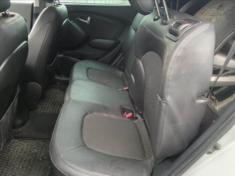 Hyundai ix35 2,0 CRDi - fotka 21 z 23