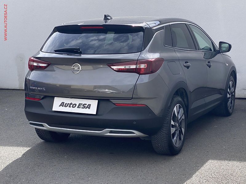 Opel Grandland X (2020) 1.5 CDTi, Innovation, AT - fotka 4 z 19