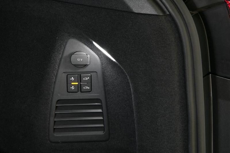 Volkswagen Touareg 3.0TDI 210kW R-Line Edition 20 - fotka 47 z 50