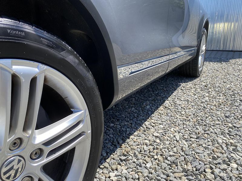 Volkswagen Touareg 3.0TDi 4x4 FL 2017 ELEGANCE 1A - fotka 48 z 176