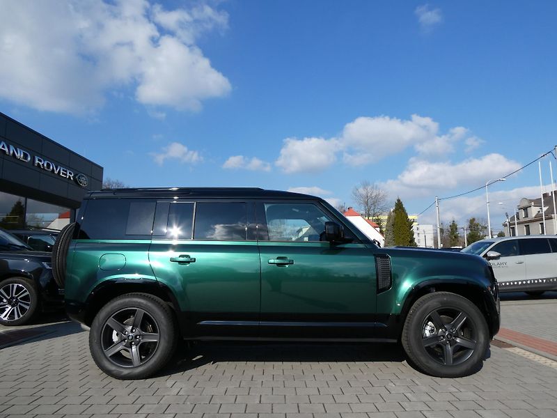 Land Rover Defender (2026) 110 3,0 X-Dynamic SE D200 - fotka 6 z 37