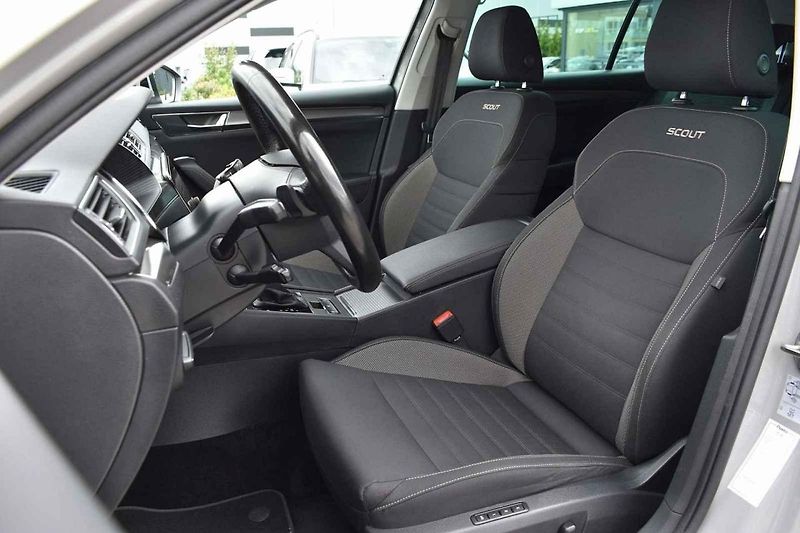 Škoda Superb Sportline 2,0 TDI.