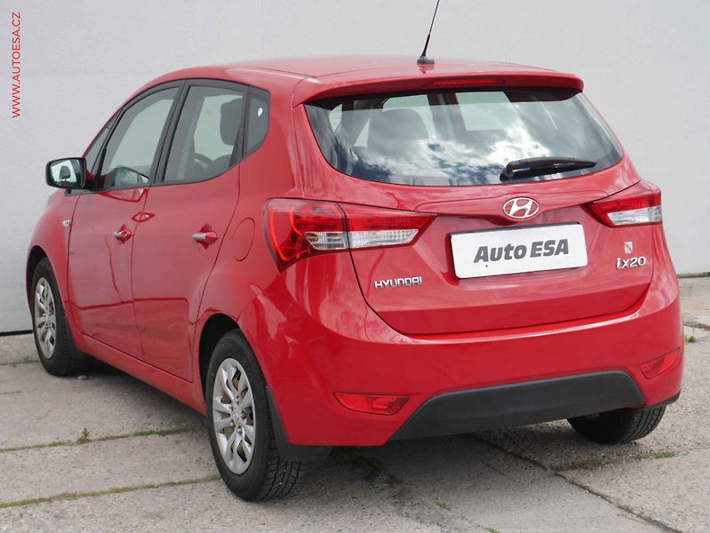 Hyundai ix20 (2019) 1.6i, 1.maj,ČR, servis.kniha - fotka 4 z 14