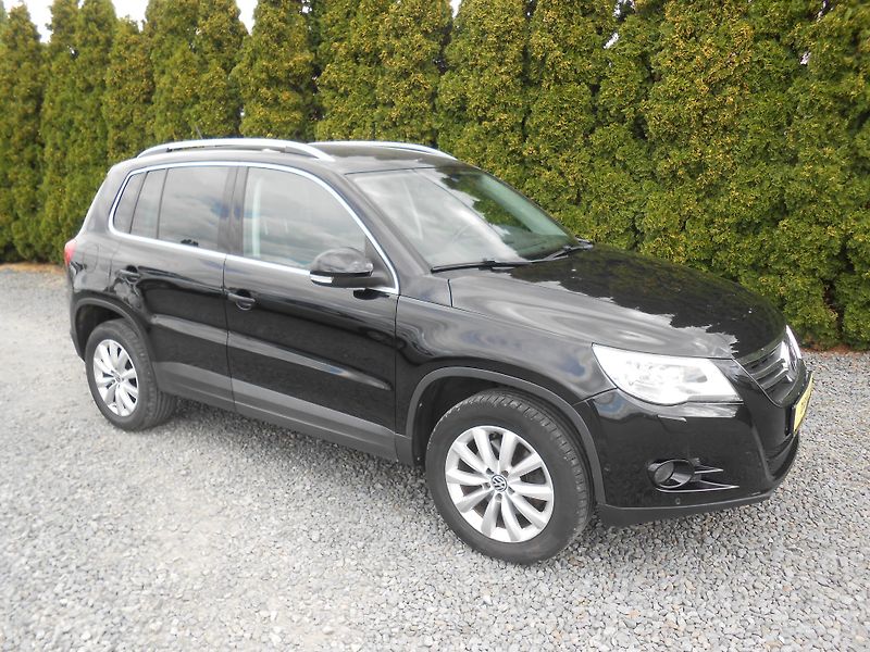 Volkswagen Tiguan 2.0TDi 103KW,,XENONY,DSG - fotka 1 z 40