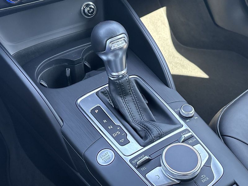 Audi A3 (2019) 40 TFSI e-tron S-tronic design - fotka 15 z 29